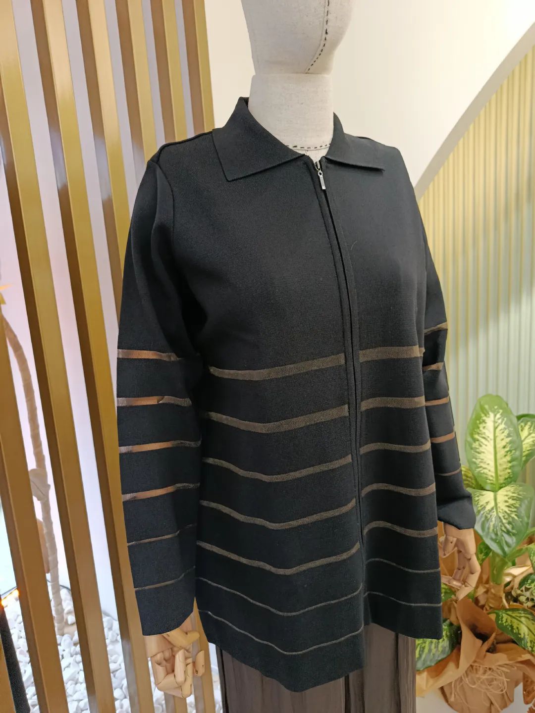 �erit Detayl� Triko H�rka Siyah