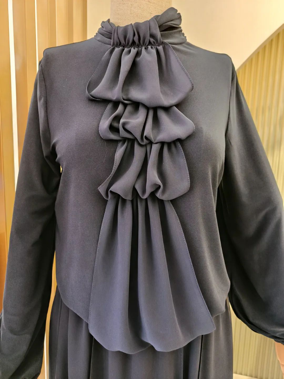 Sifon-Kat-Detayli-Gomlek-Lacivert