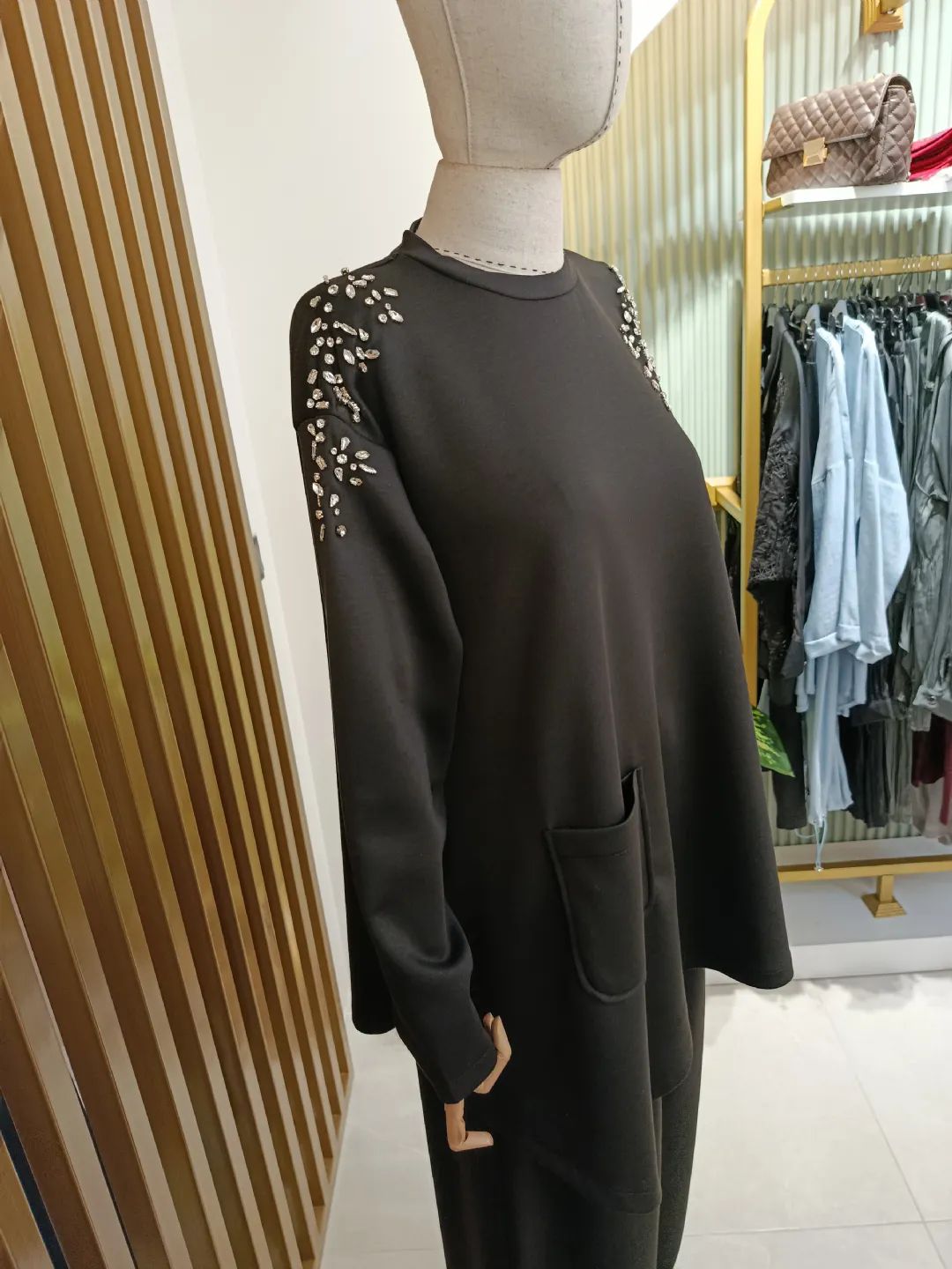 Tas-Aksesuarli-Takim-Siyah