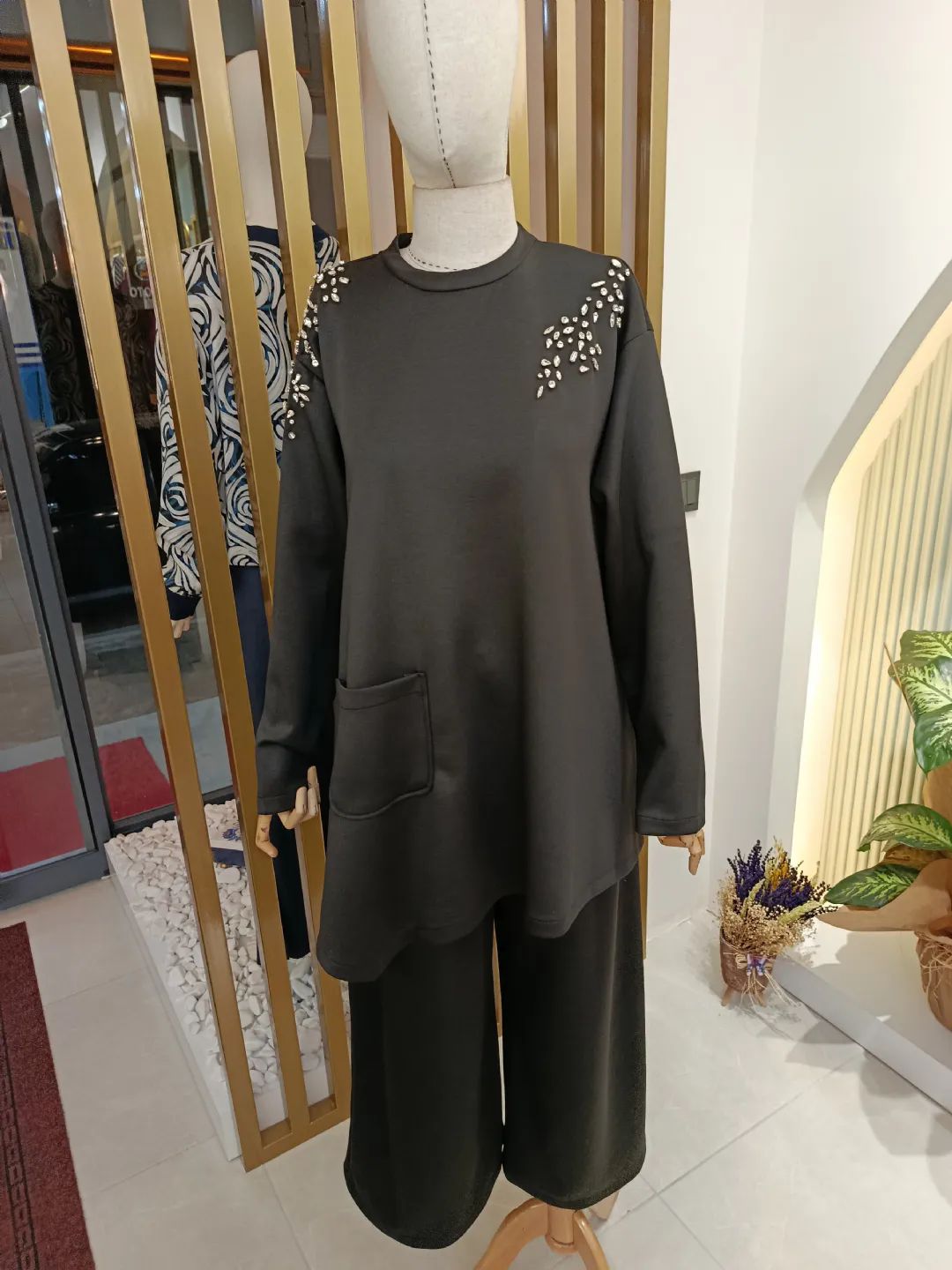 Tas-Aksesuarli-Takim-Siyah