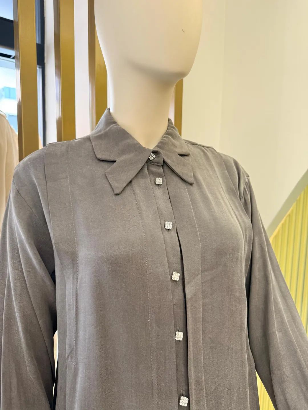 Ta�lanm�� ipek Tak�m Gri