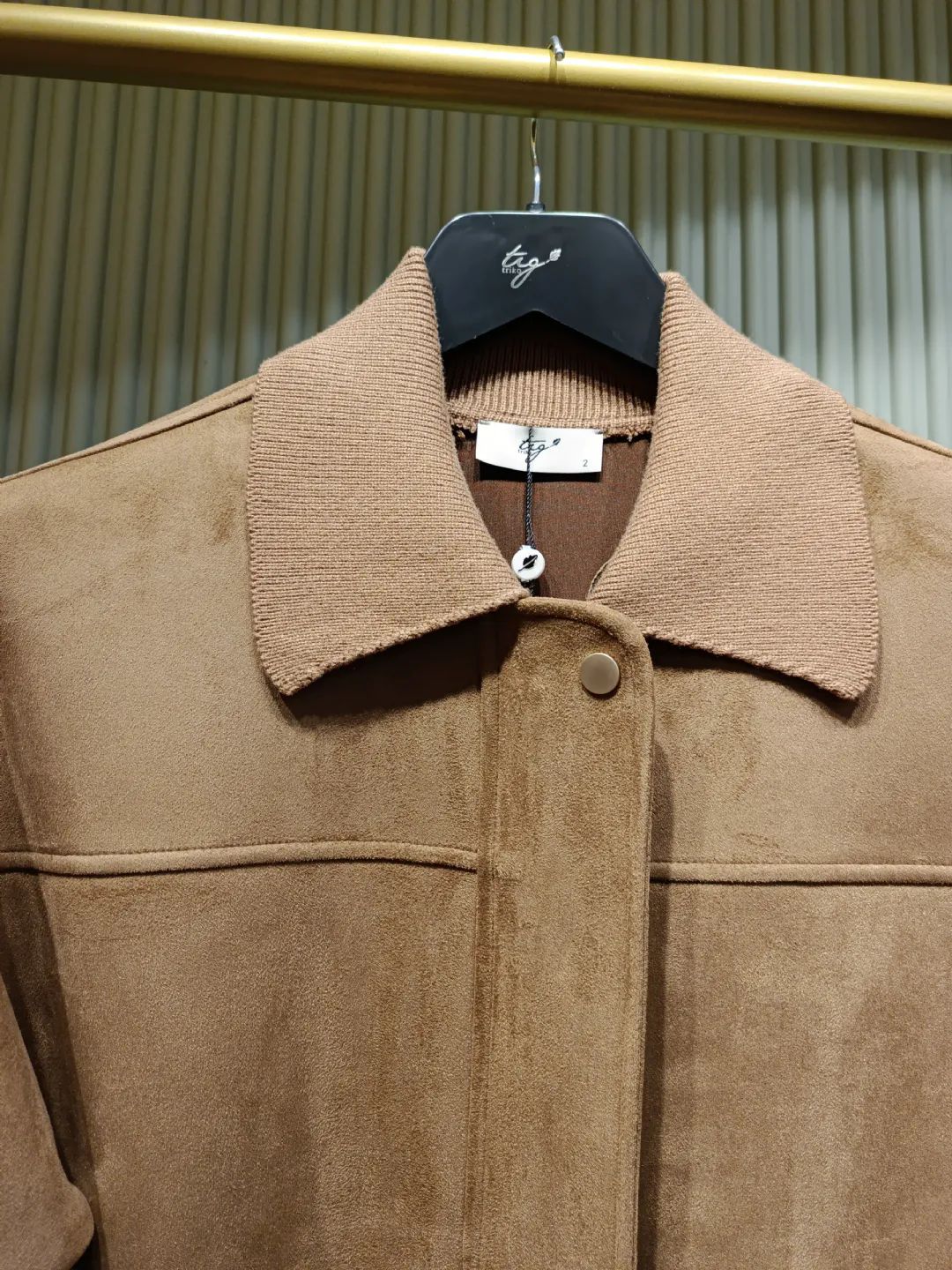 Tig-Triko-Nakis-Detayli-Kap-Camel