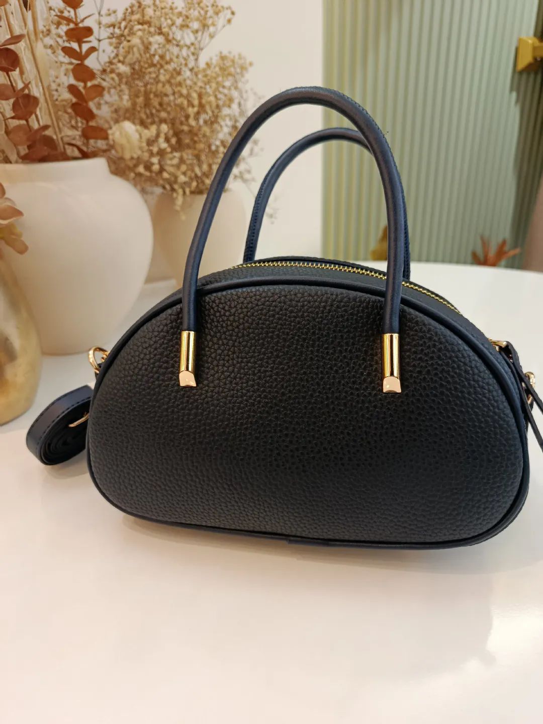 Toka Detayl� Oval �anta Lacivert