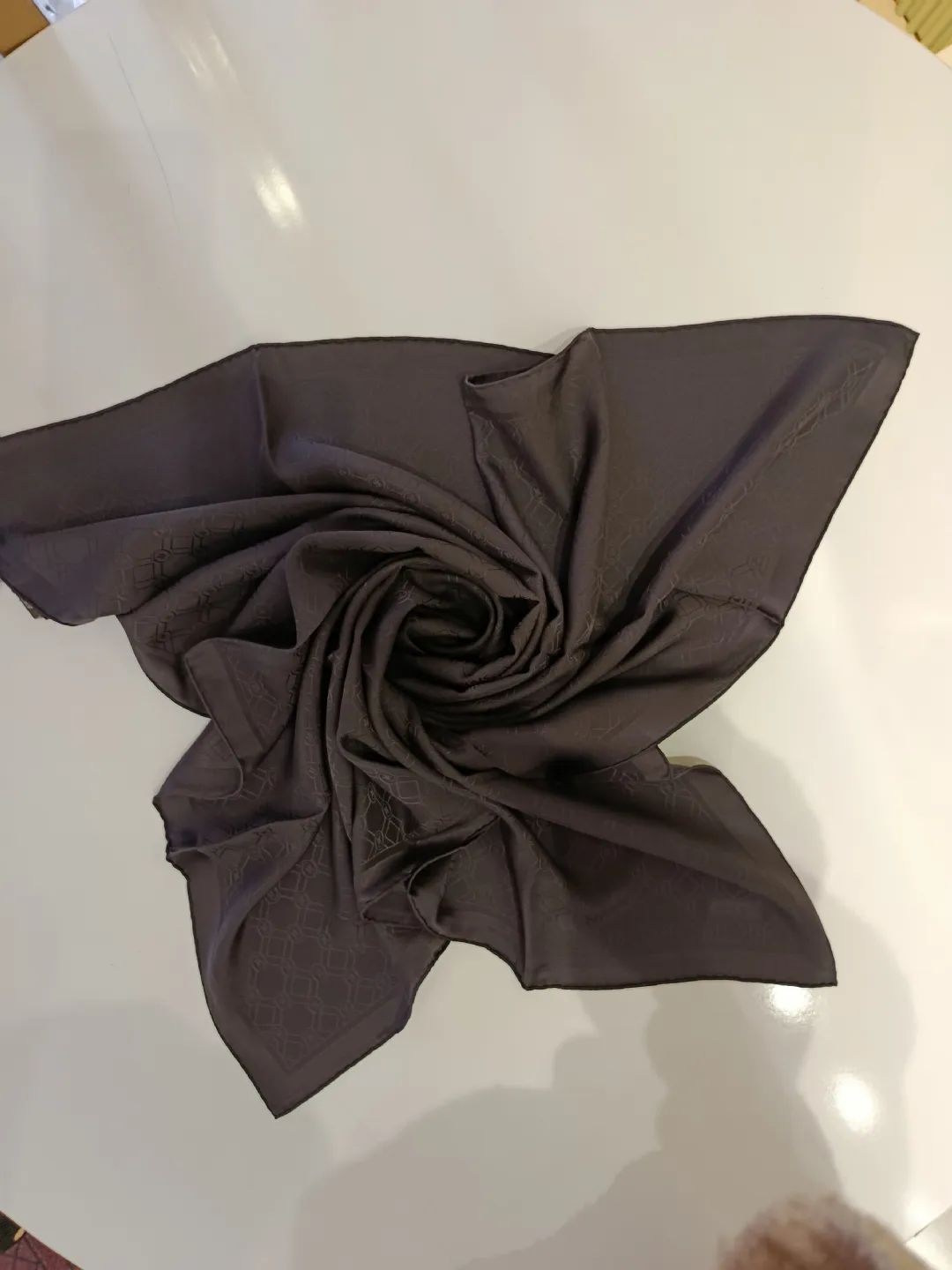 Vakko-Jakarli-Ipek-Esarp-Aci-Kahve