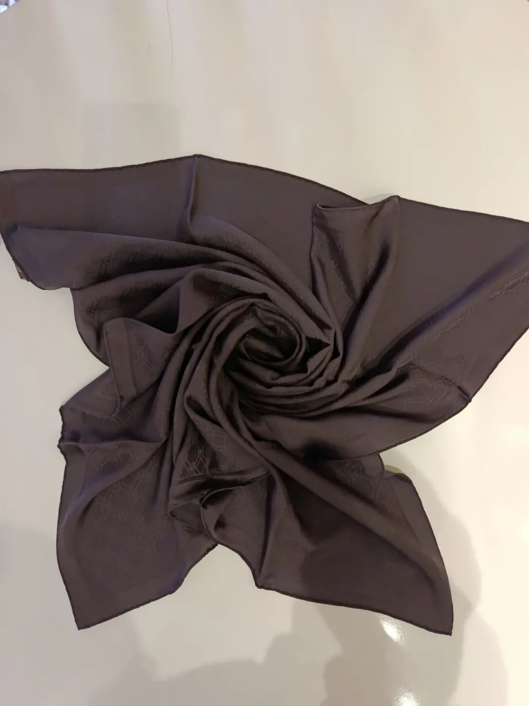 Vakko-Jakarli-Ipek-Esarp-Aci-Kahve