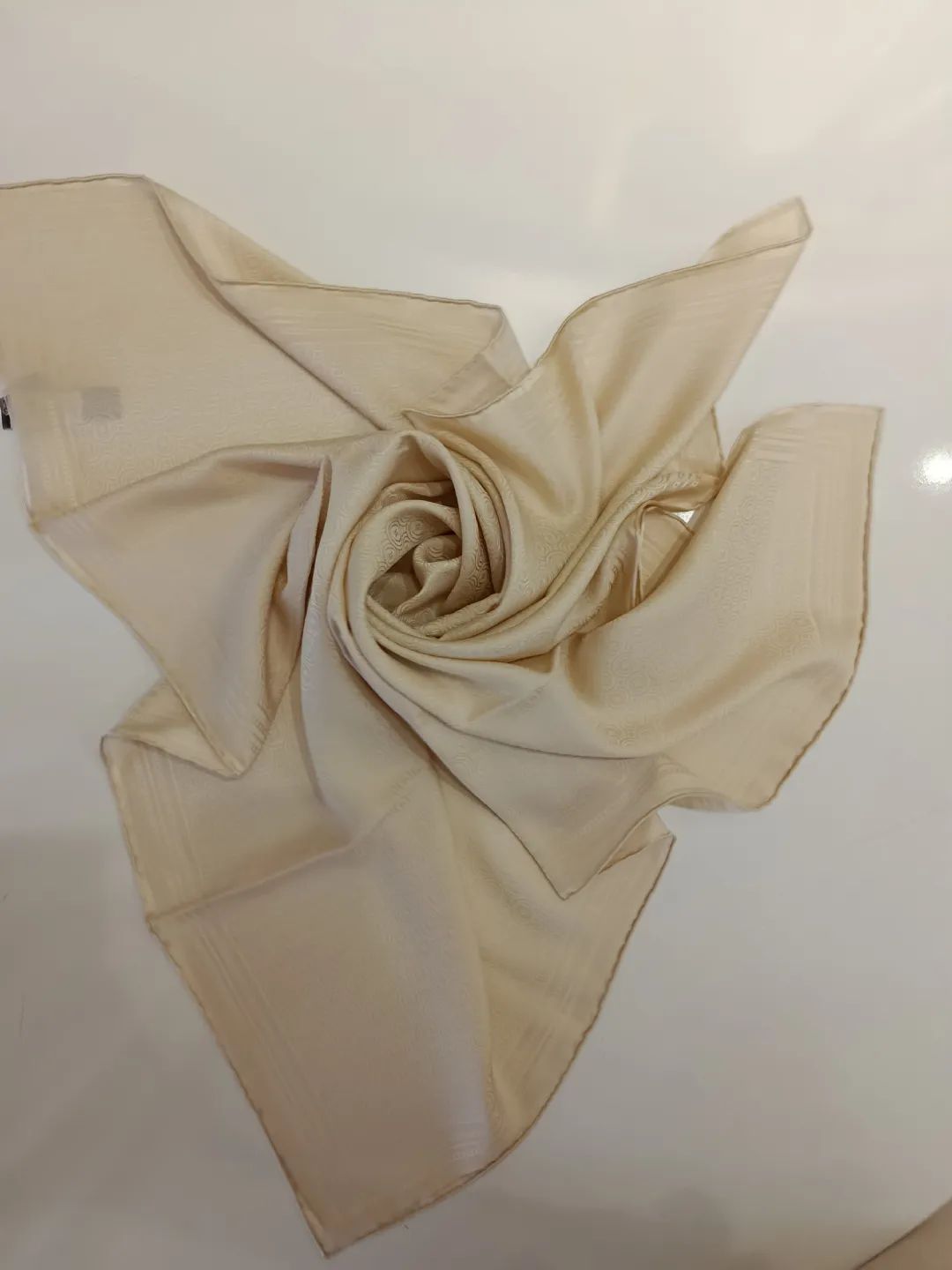 Vakko-Jakarli-Ipek-Esarp-Bej