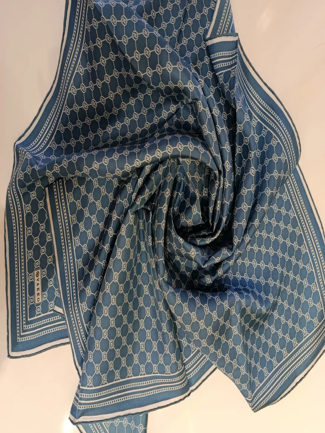 Vakko-Monogram-Twill-Ipek-Esarp-Acik-Kot-Mavisi