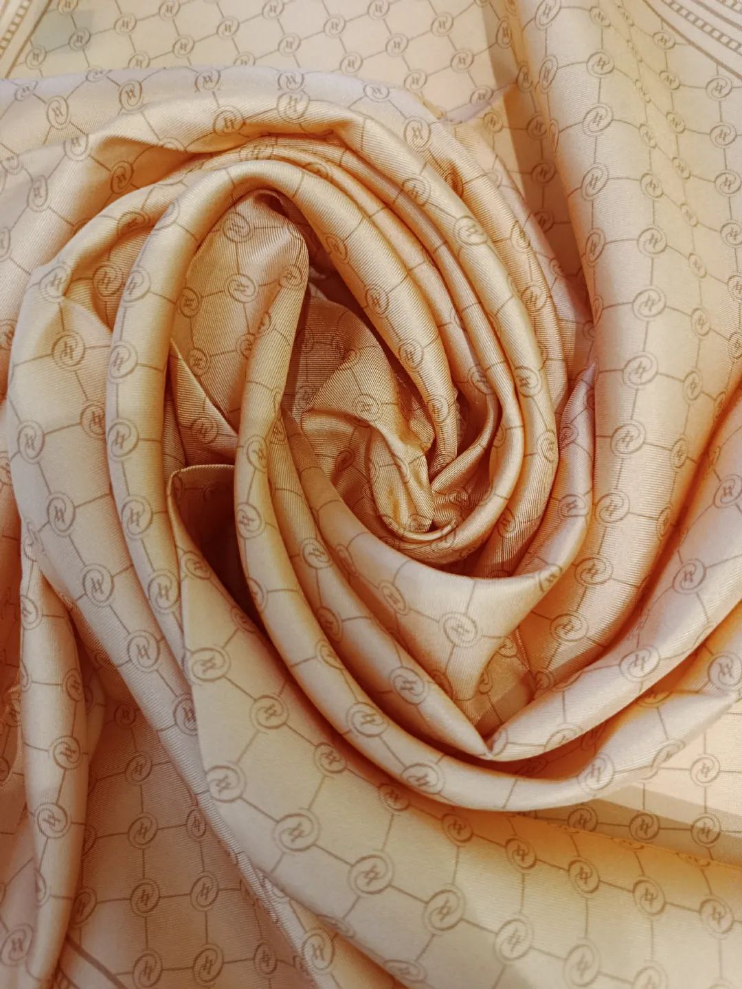 Vakko Monogram Twill �pek E�arp Somon