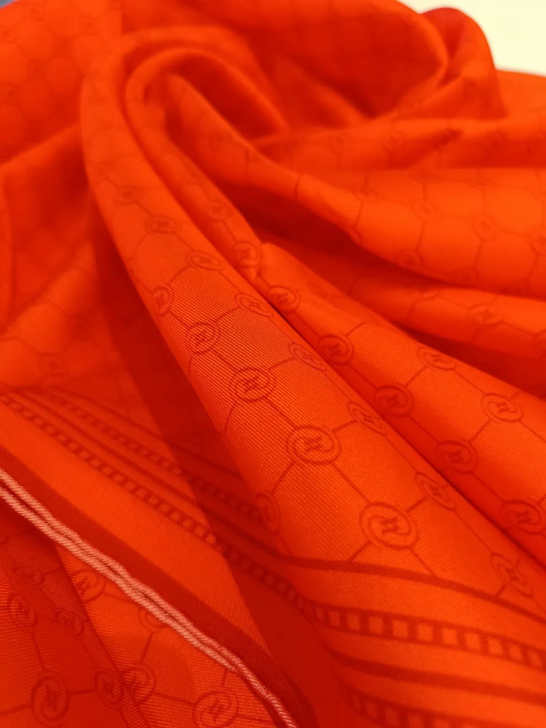 Vakko Monogram Twill �pek E�arp Turuncu