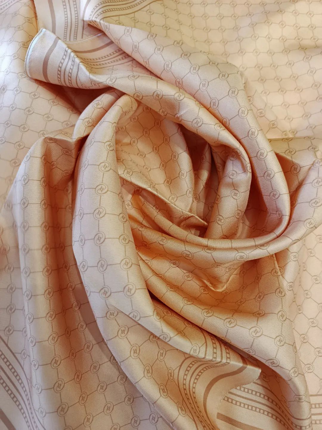 Vakko-Monogram-Twill-Ipek-Sal-Somon