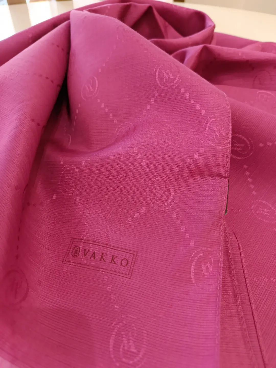 Vakko-Pamuk-Ipek-Sal-Pembe