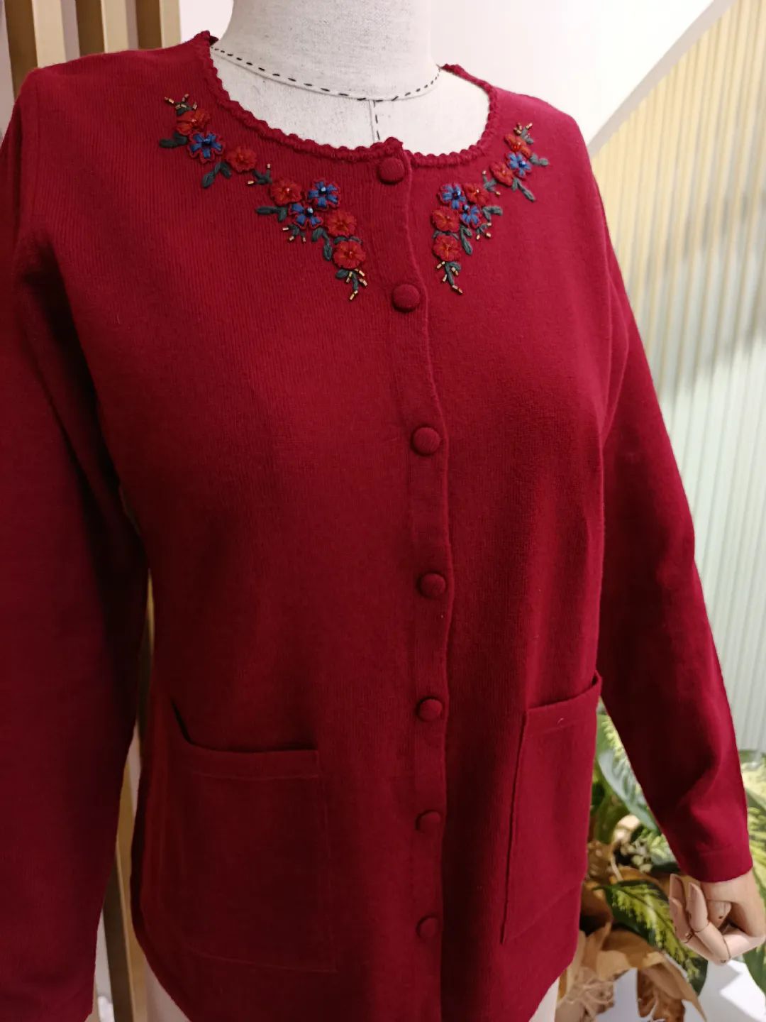 Yakas� ��lemeli H�rka Vi�ne ��r���