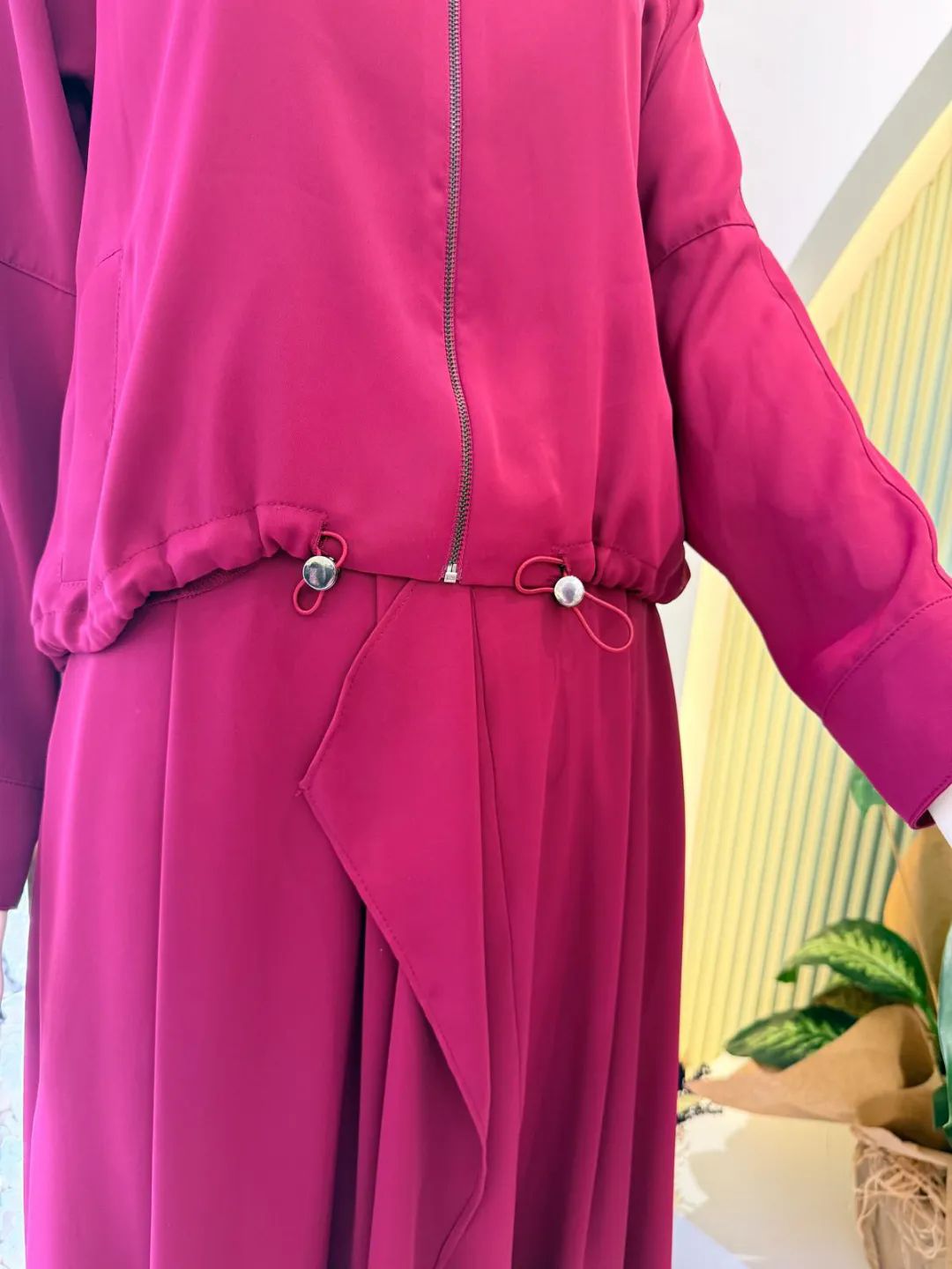 Yakas� Ta�l� Tak�m