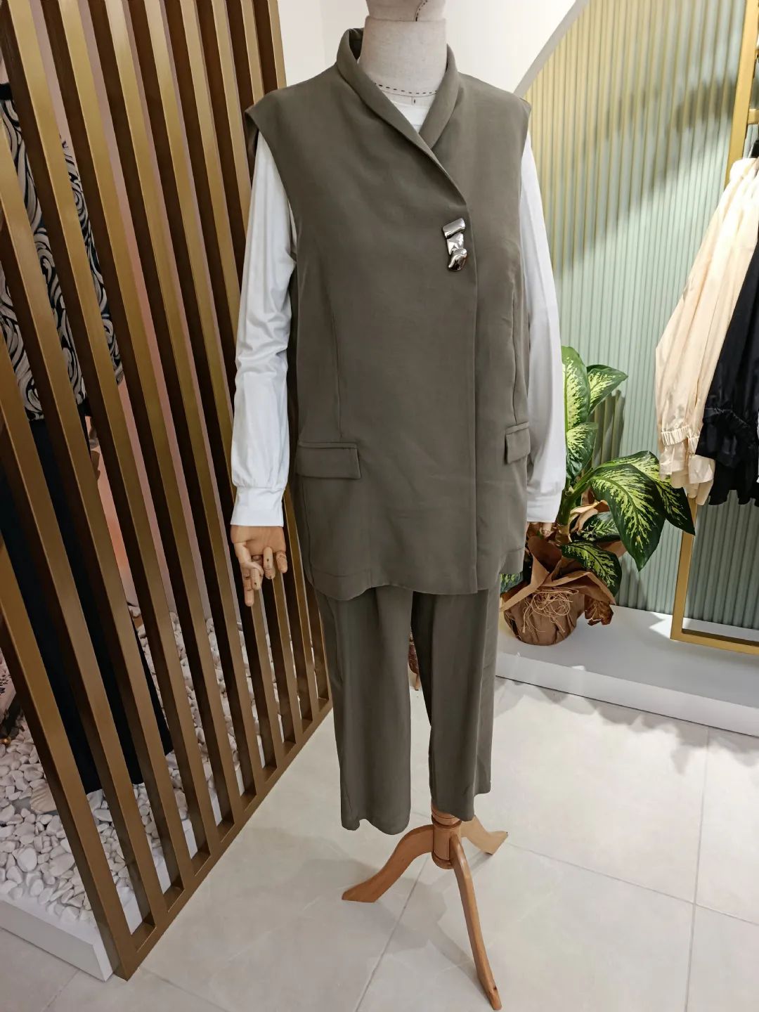 Yelekli-Citcitli-Takim-Haki